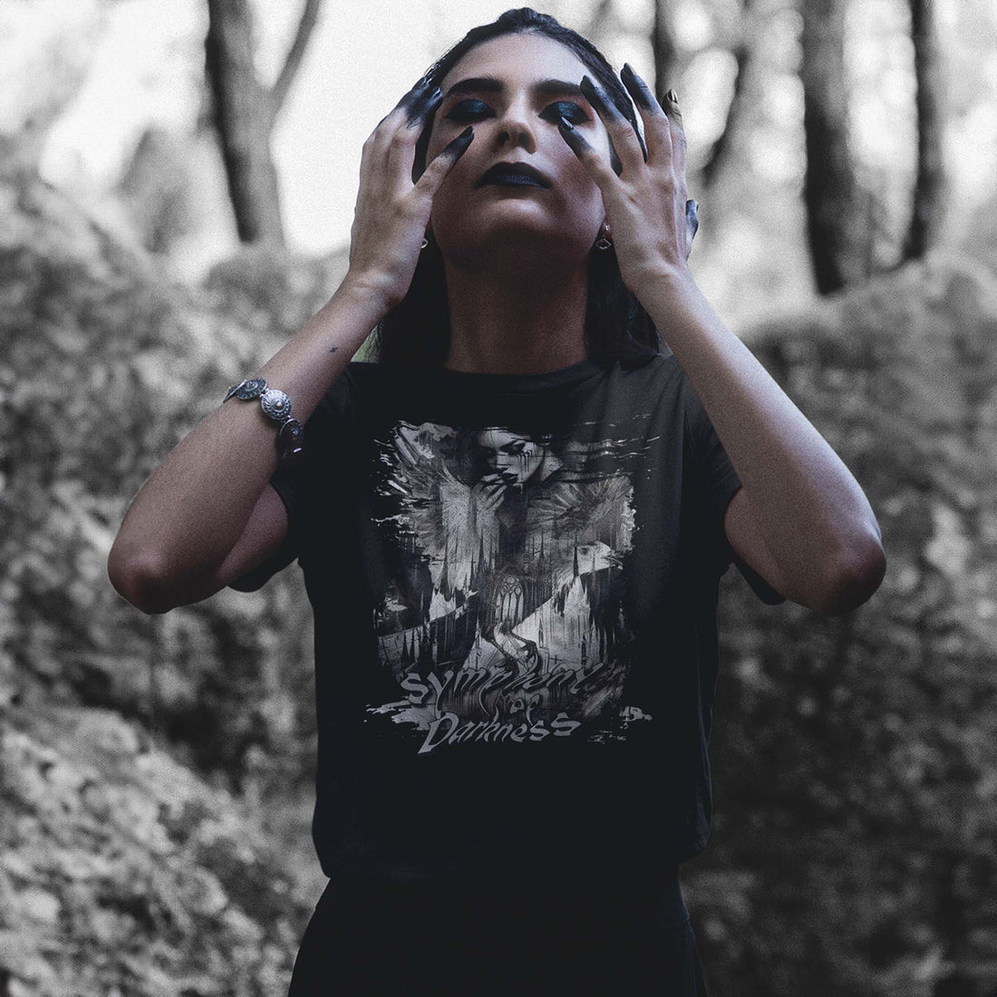 How To Wear A Gothic Emo Style for Everyday